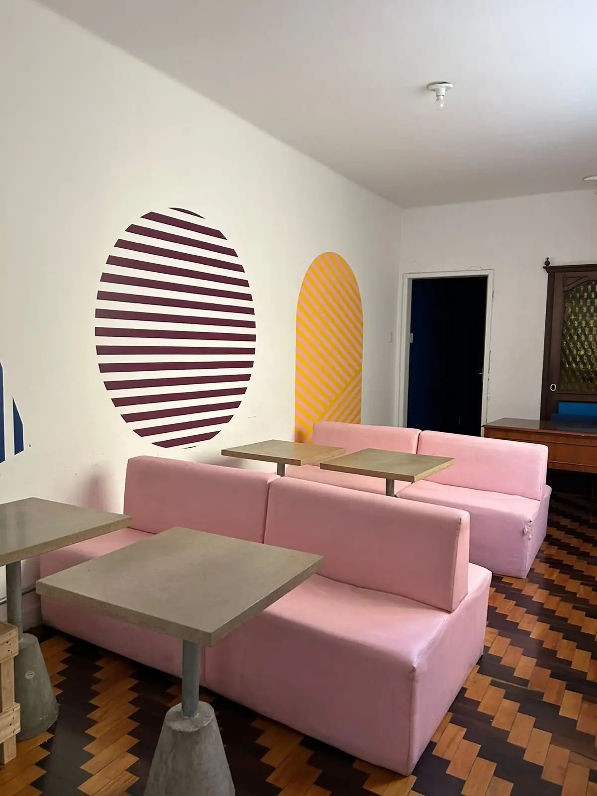 Coworking ao lado da Bah Duque